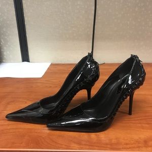 Black patent pumps